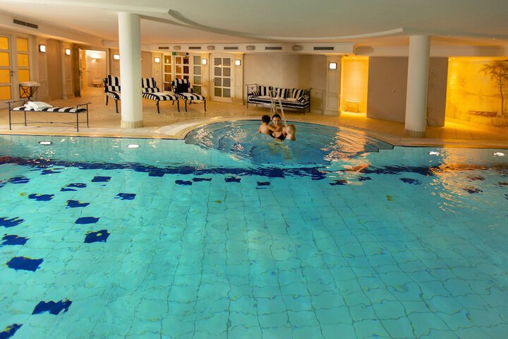 Pool 85 of 164