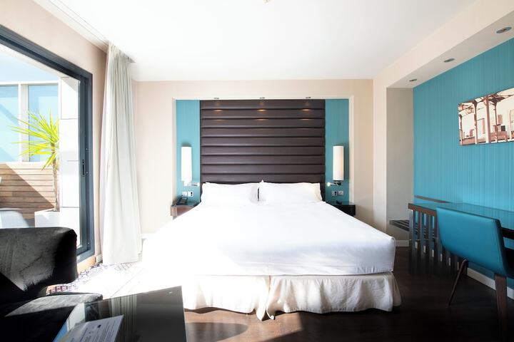 Room 12 of 91