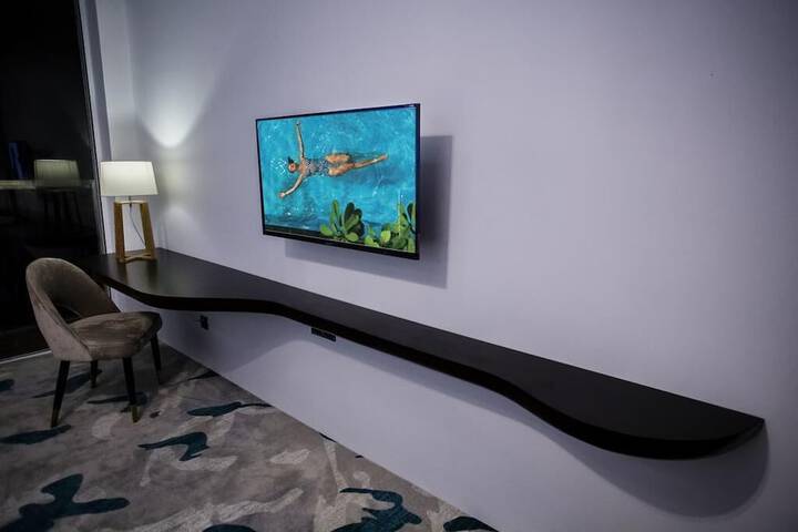 Room 5 of 35