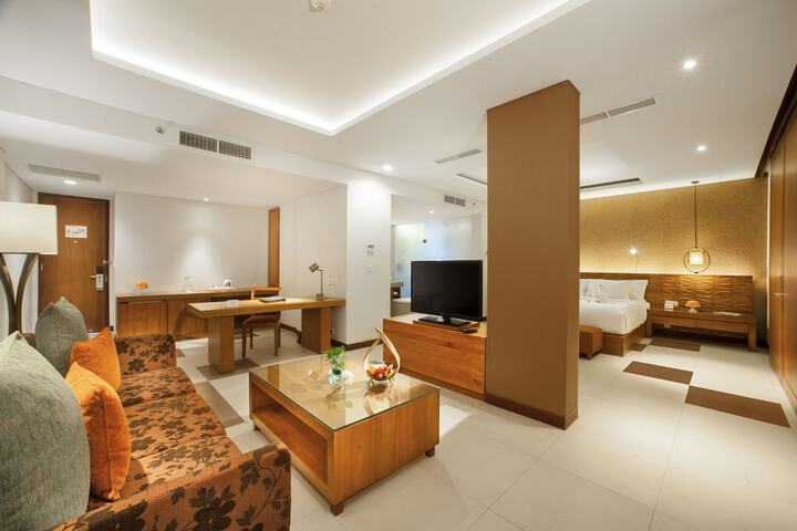 Room 9 of 41