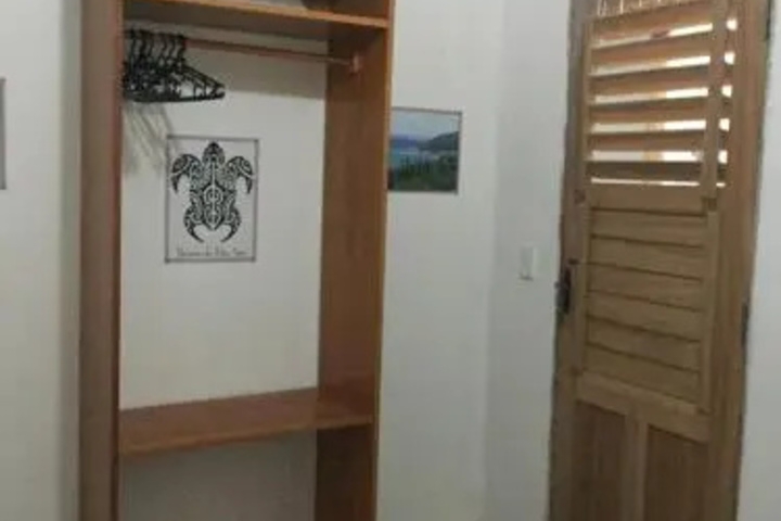 Room 12 of 24