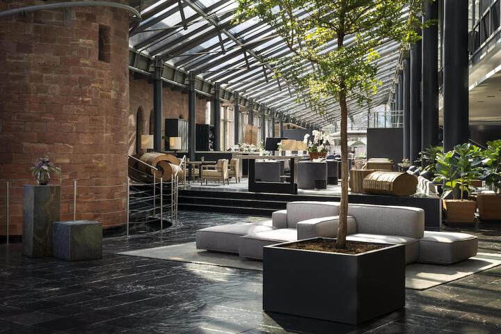 Lobby Entry