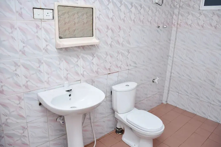 Room 8 of 15