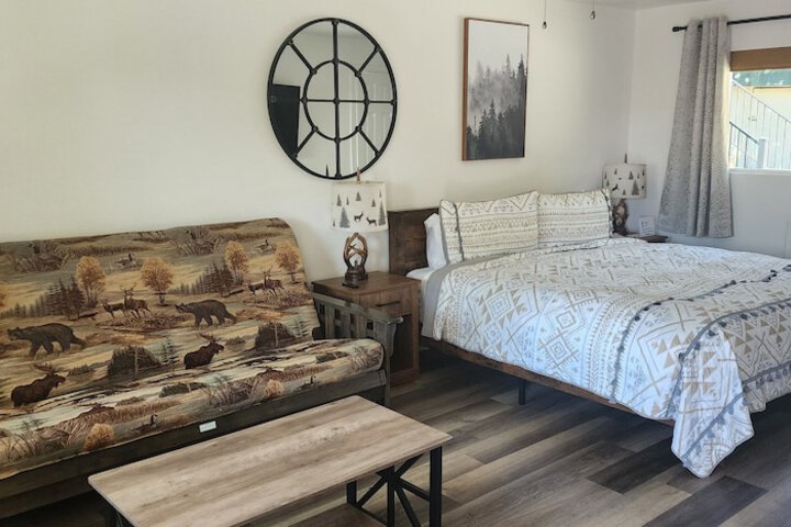 Room 10 of 31