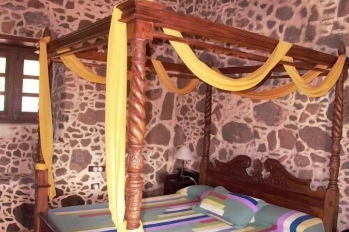 Room 6 of 58