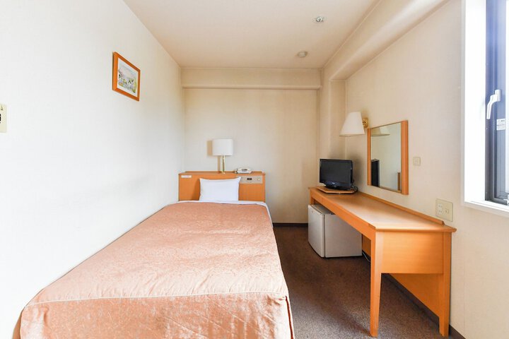Room 15 of 24