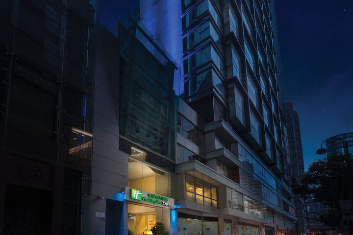Hotel 56 of 74
