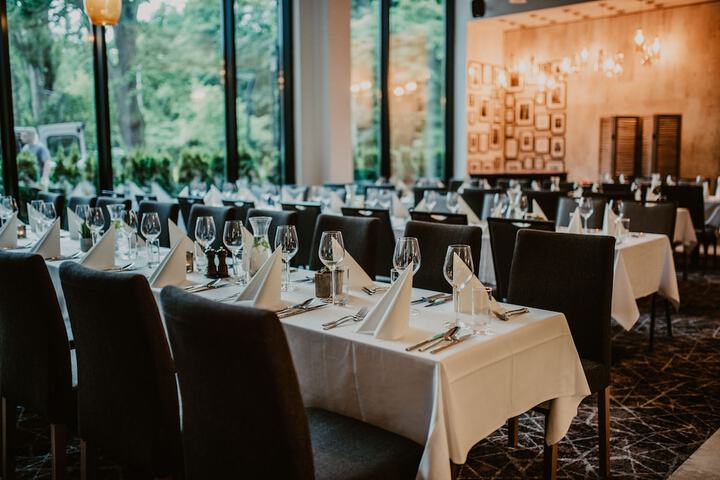 Dining 52 of 95