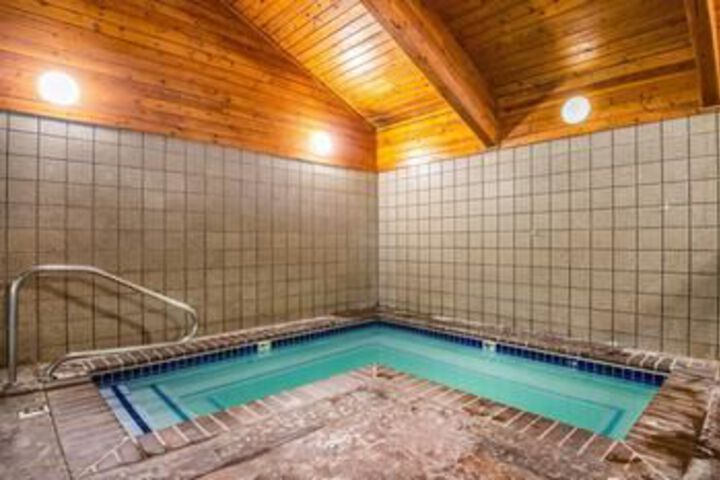 Pool 44 of 50