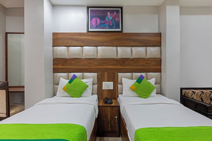 Room 15 of 54