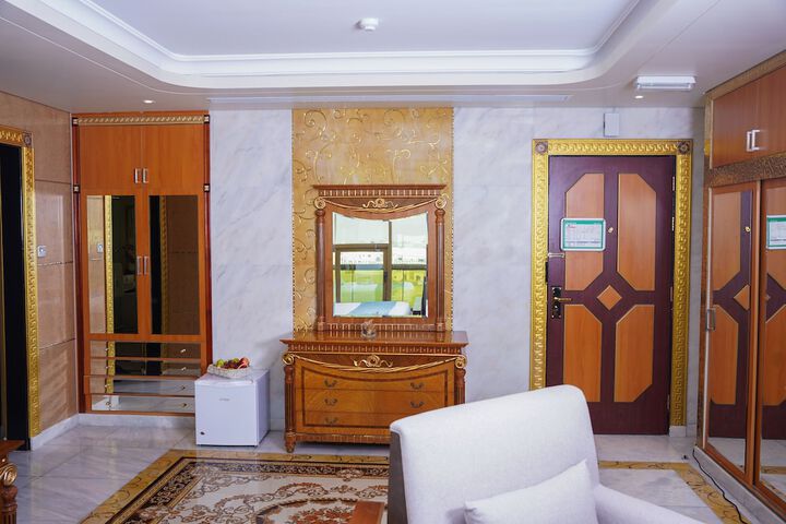 Room 19 of 65