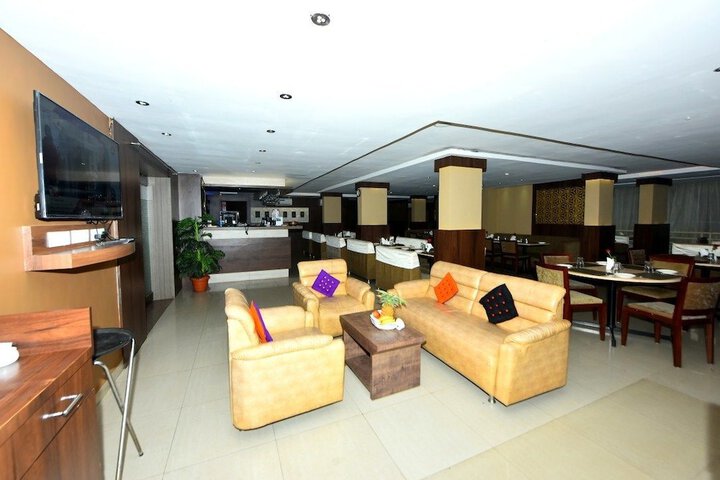 Room 38 of 73