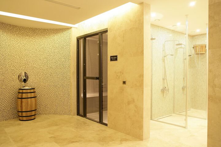 Room 43 of 64