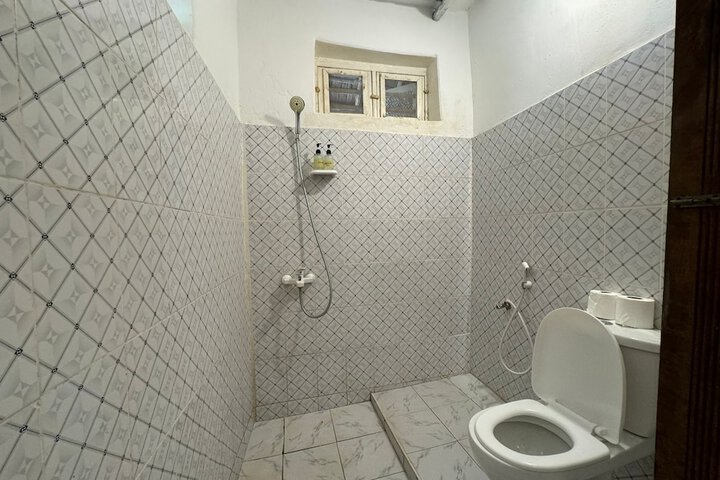 Room 28 of 59