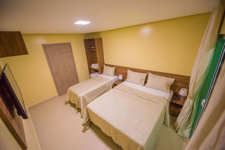 Room 22 of 48