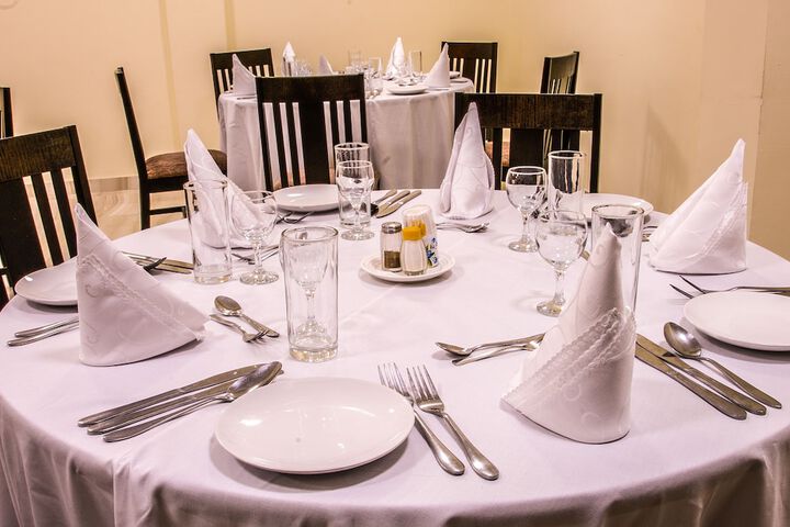 Dining 14 of 25