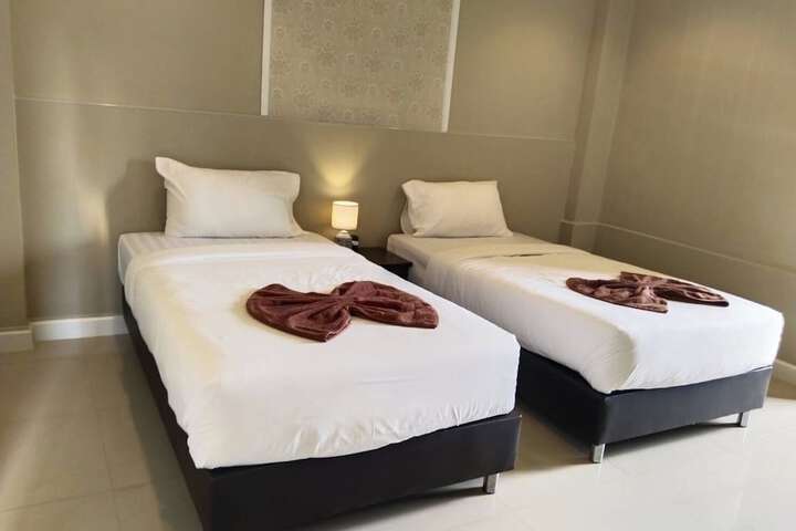 Room 43 of 60