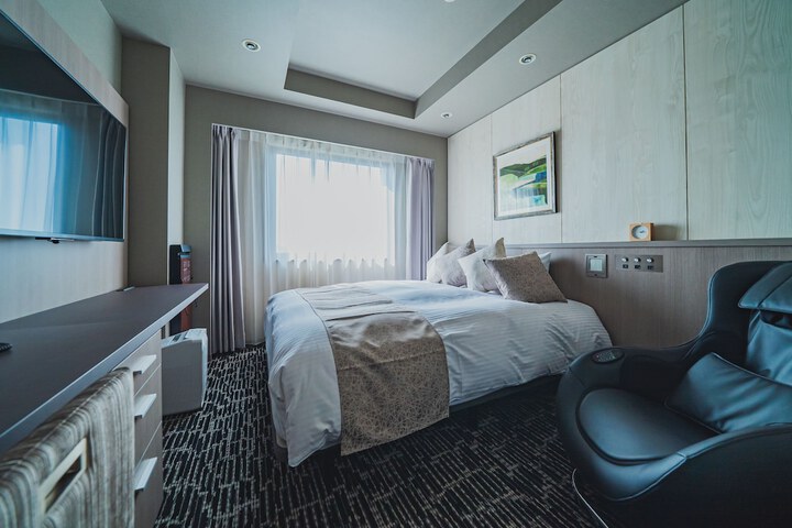 Room 22 of 45