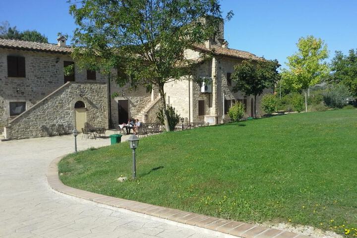 Hotel Exterior 22 of 23