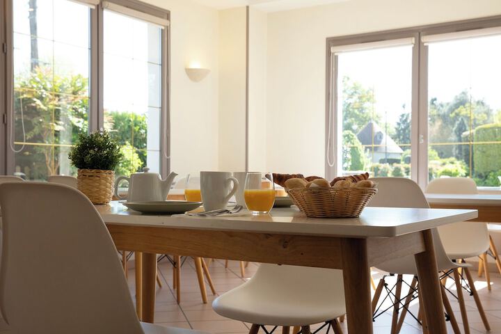 Breakfast/Coffee Service 15 of 18