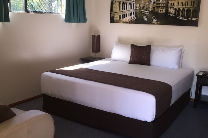 Room 20 of 83