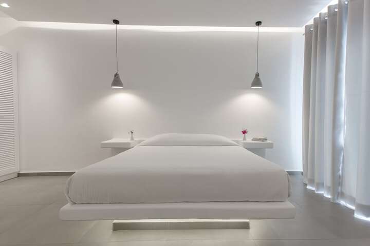 Room 11 of 144