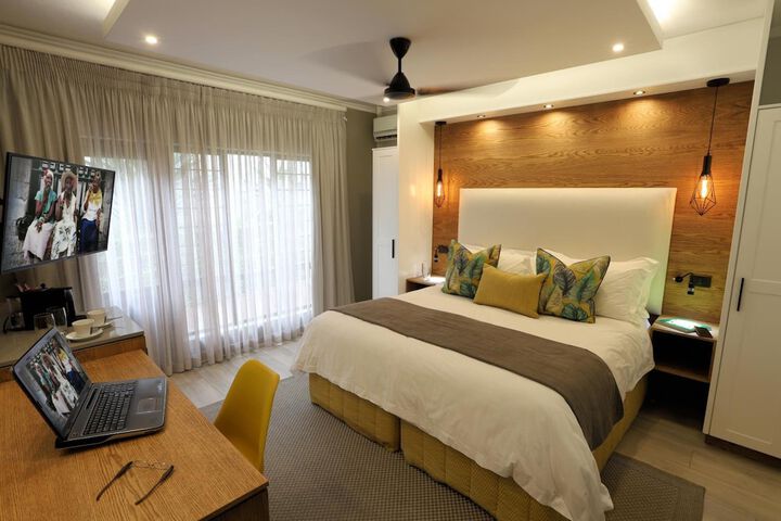 Room 16 of 49