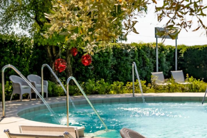 Pool 35 of 89