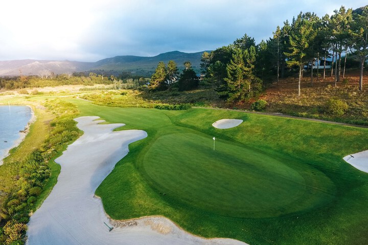 Golf 53 of 82