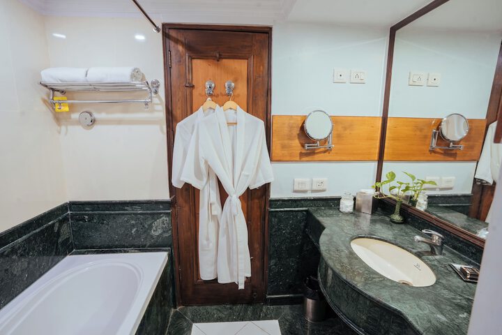 Room 40 of 70