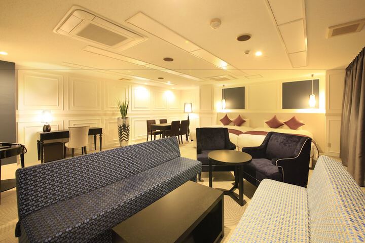 Room 42 of 54