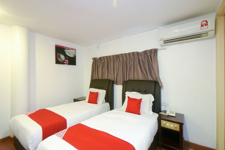Room 20 of 33
