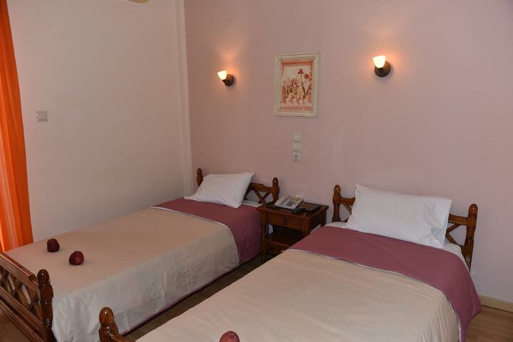 Room 19 of 52
