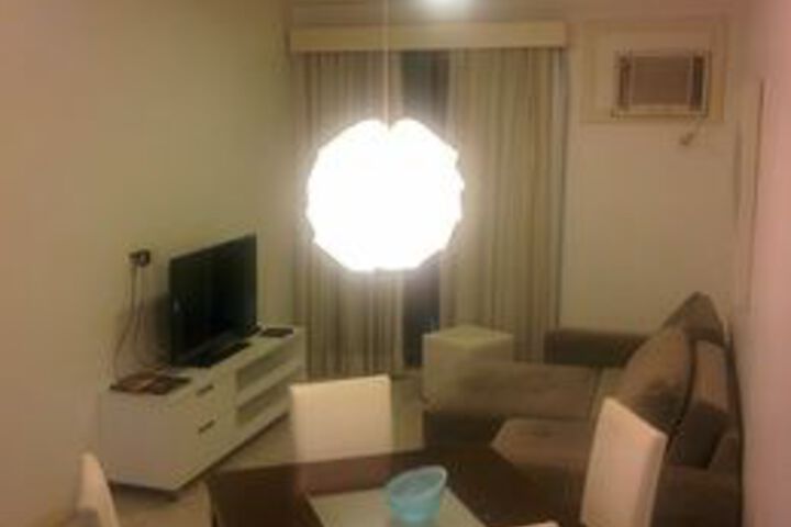 Room 9 of 10