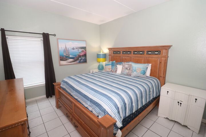 Room 3 of 20