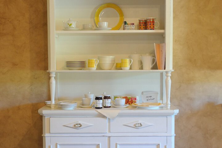 Breakfast/Coffee Service 108 of 177