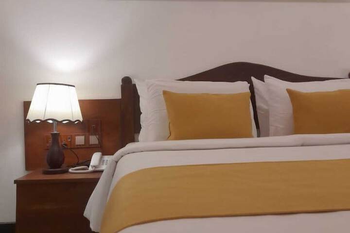 Room 4 of 51