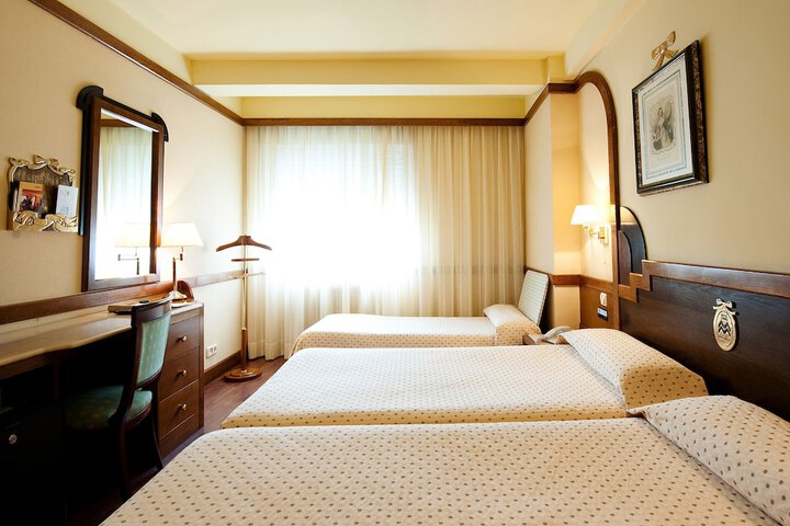 Room 8 of 45