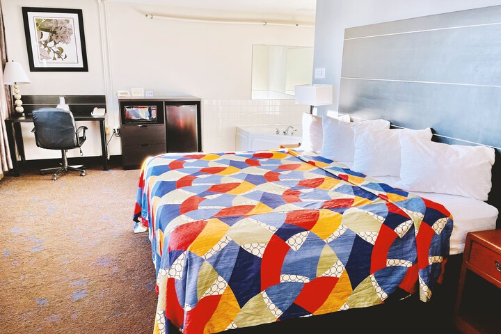 Room 10 of 62