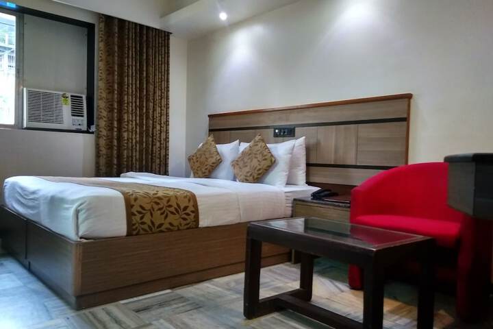 Room 7 of 50
