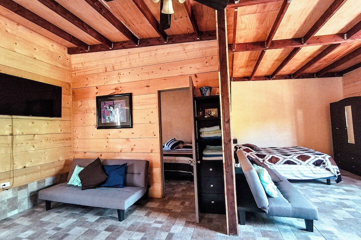 Room 13 of 35