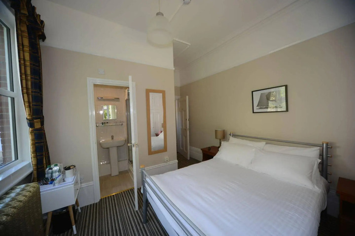 Photo 7