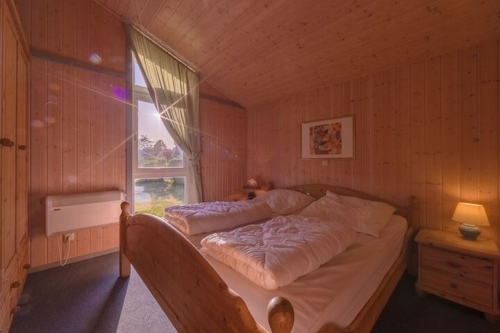 Room 6 of 36