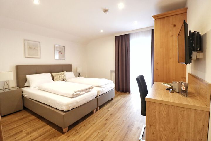 Room 52 of 78