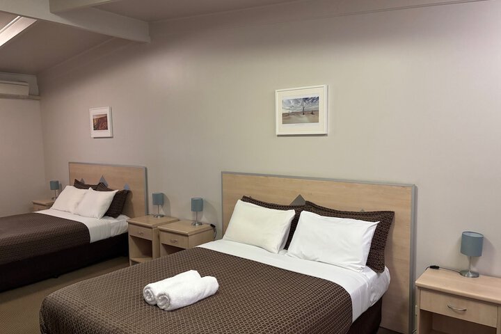 Room 6 of 24