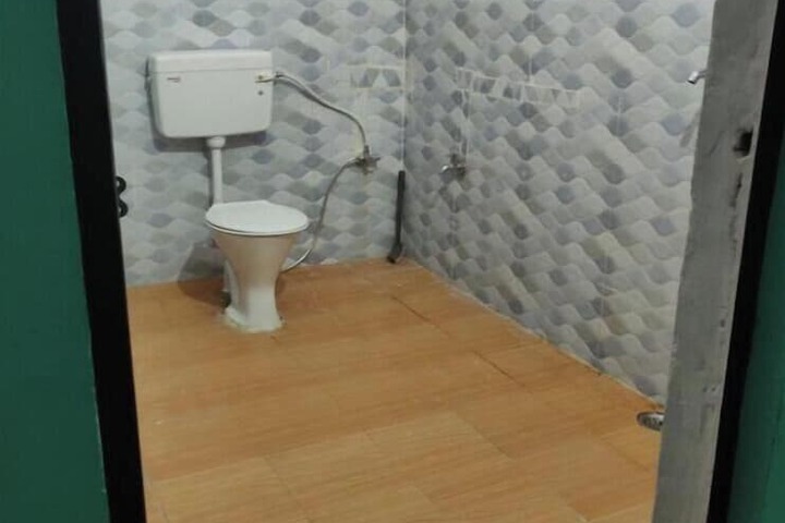 Room 12 of 18