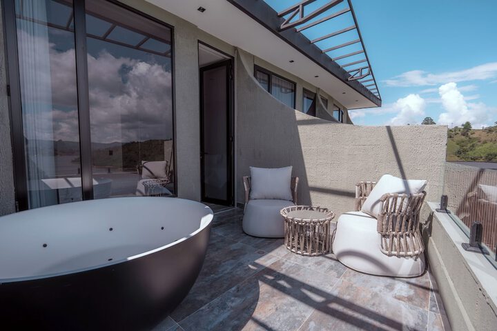 Terrace/Patio 76 of 159