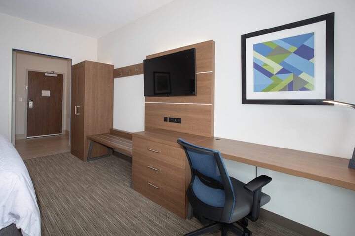 Room 15 of 49