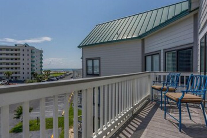 Terrace/Patio 3 of 122
