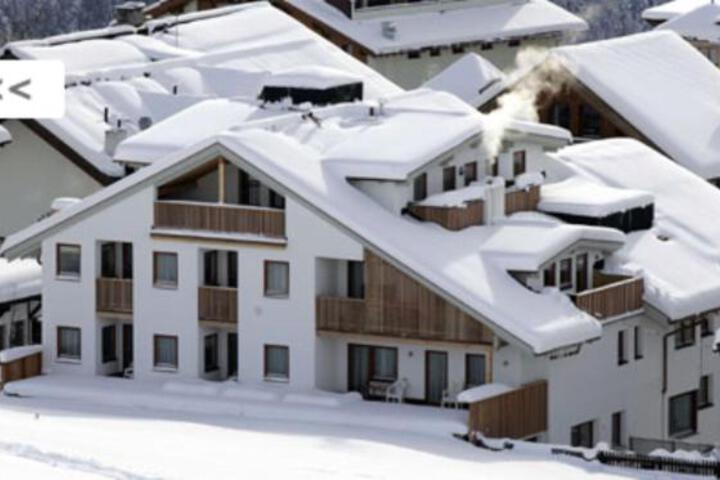 General 4 of 83